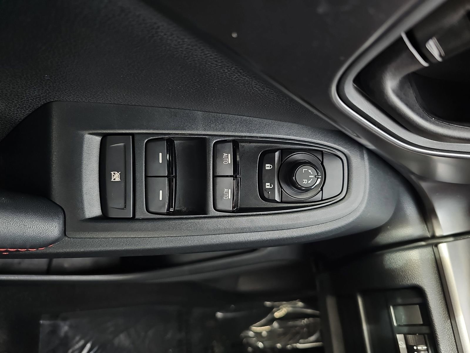 Used 2024 Subaru Impreza 2.0i Sport image 28