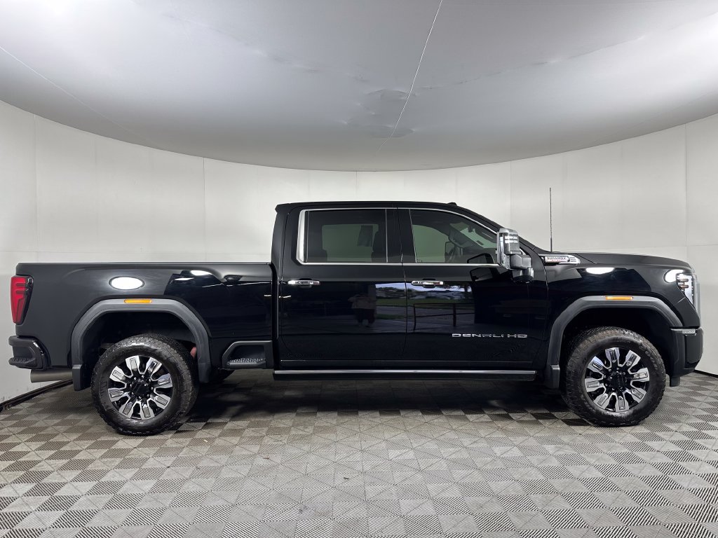 Used 2026 GMC Sierra 2500 Denali w/ Denali Reserve Package AWD/4WD image 6