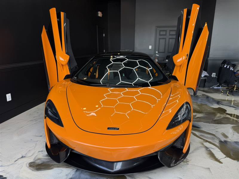 Used 2018 McLaren 570S Spider RWD image 54