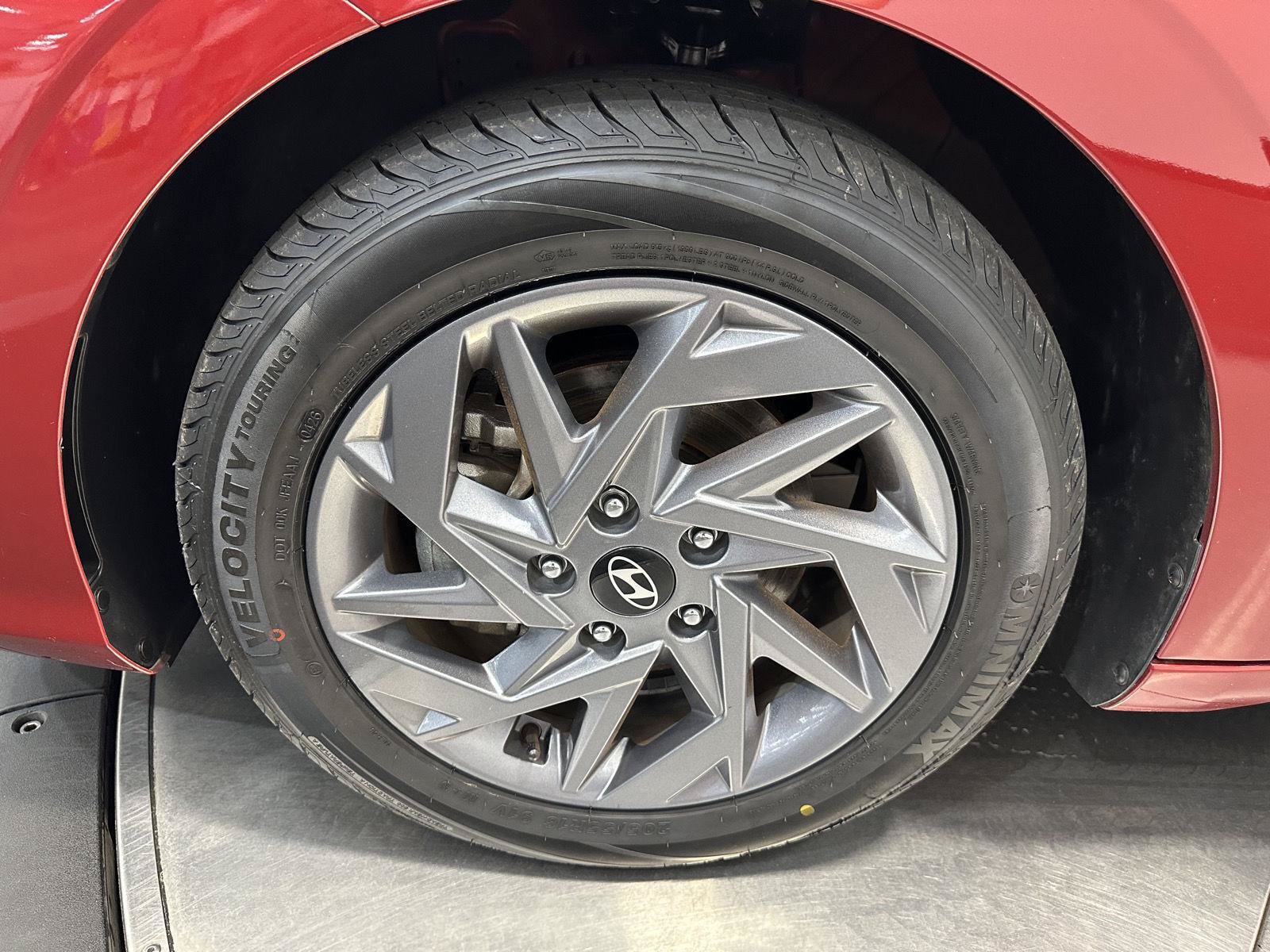 Certified 2024 Hyundai Elantra SEL FWD image 9