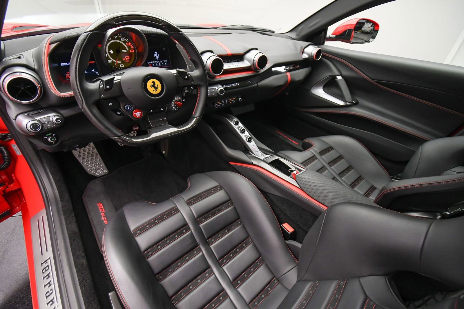 Used 2018 Ferrari 812 Superfast RWD image 43