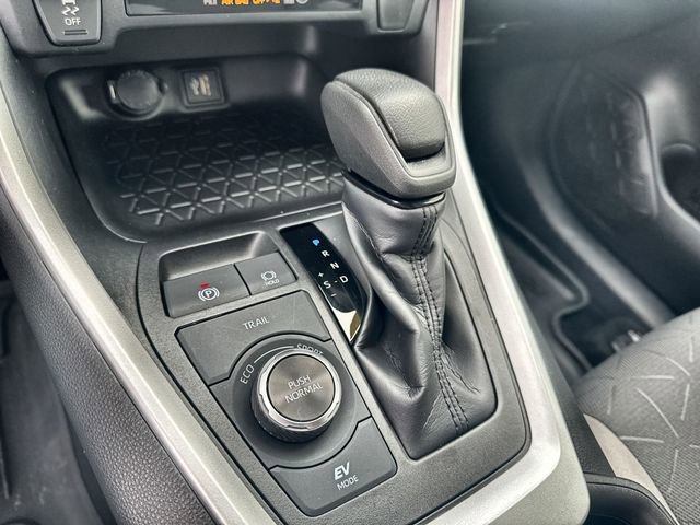 Used 2024 Toyota RAV4 XLE image 28