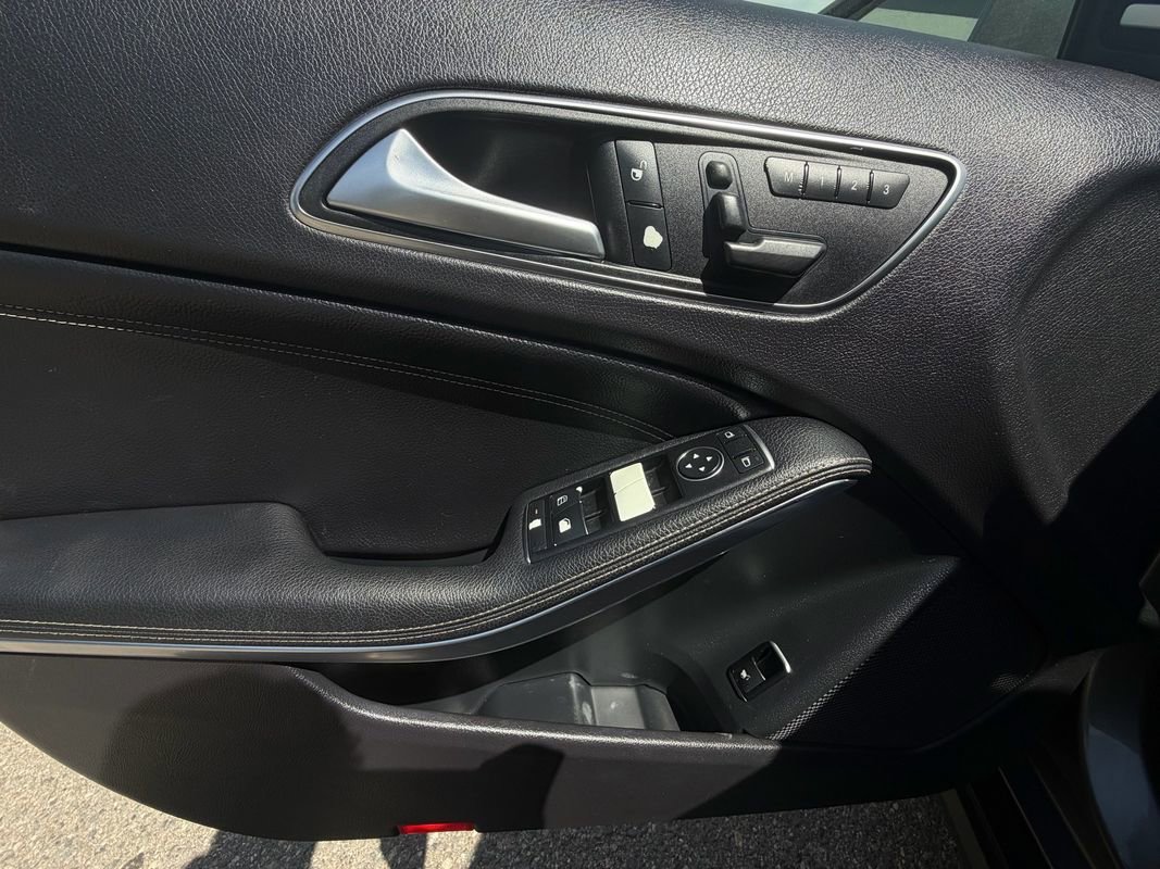Used 2015 Mercedes-Benz GLA 250 w/ Multimedia Package image 17