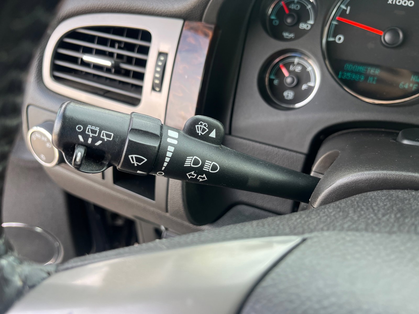 Used 2013 GMC Yukon Denali AWD/4WD image 12