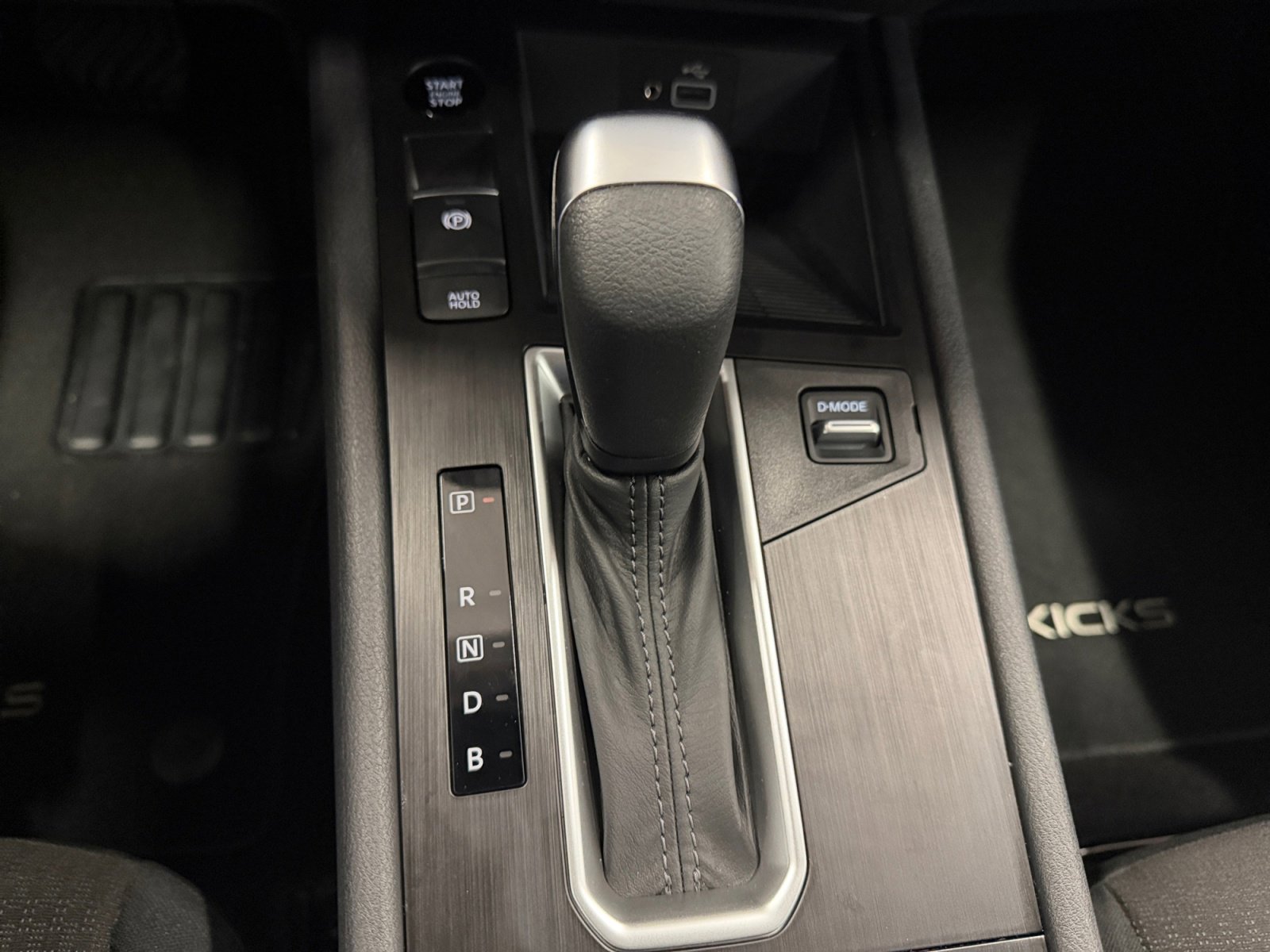 Used 2025 Nissan Kicks S image 22