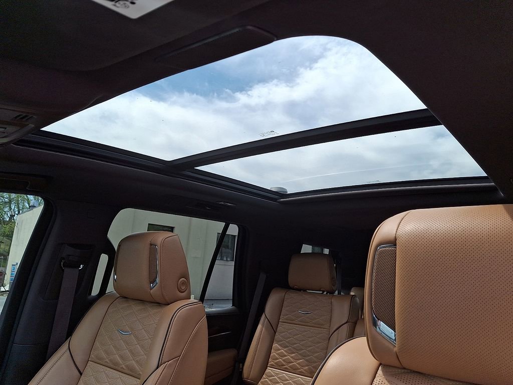 Used 2023 Cadillac Escalade Sport image 16