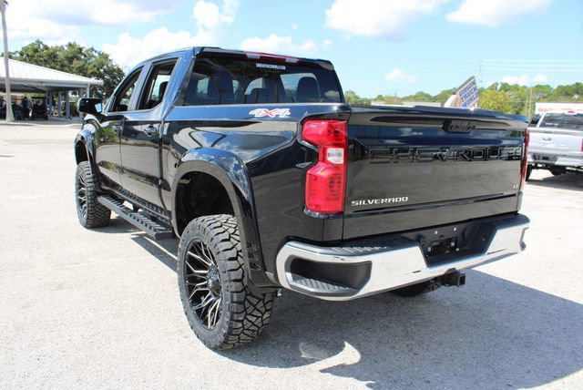 Used 2025 Chevrolet Silverado 1500 LT image 8