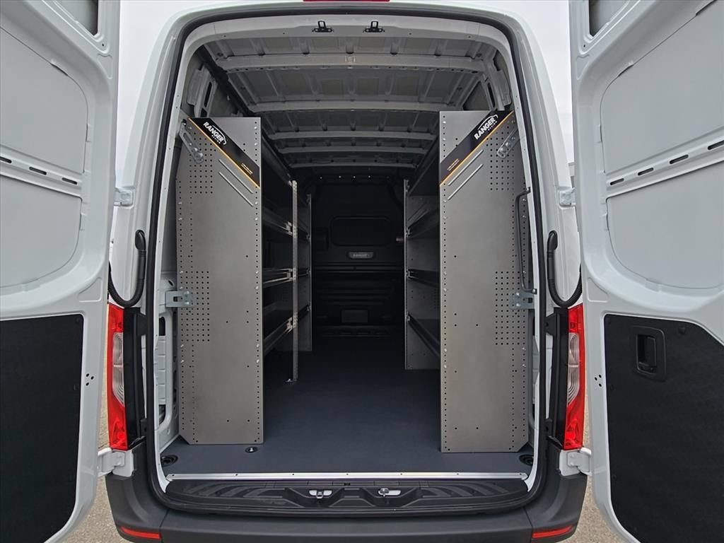 New 2026 Mercedes-Benz Sprinter 2500 image 9