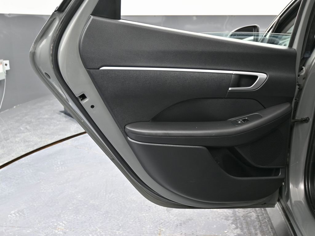 Used 2023 Hyundai Sonata SE image 18