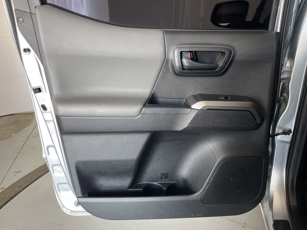 Used 2023 Toyota Tacoma SR5 RWD image 27