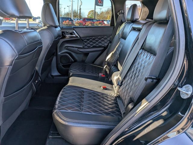 Used 2023 Mitsubishi Outlander SEL image 28