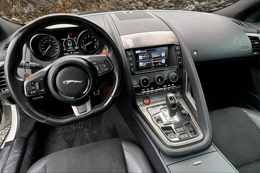 Used 2017 Jaguar F-TYPE S image 15