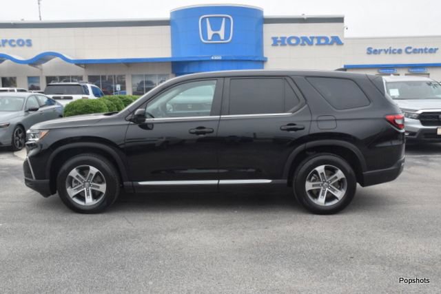 Certified 2025 Honda Pilot EX-L image 6