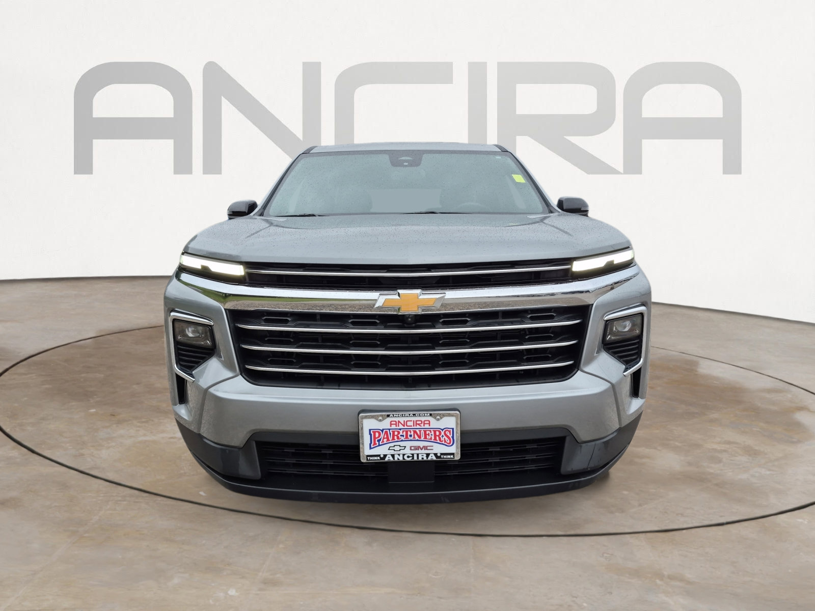 Used 2025 Chevrolet Traverse LT w/ Sun and Wheel Package FWD image 4