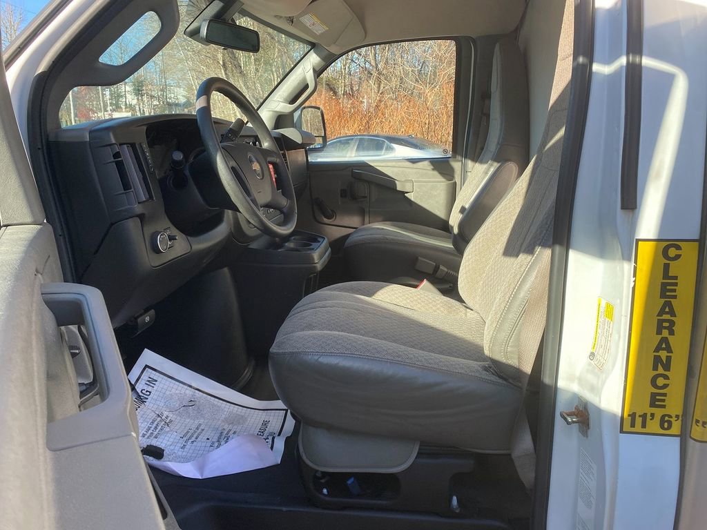 Used 2021 Chevrolet Express 3500 image 12