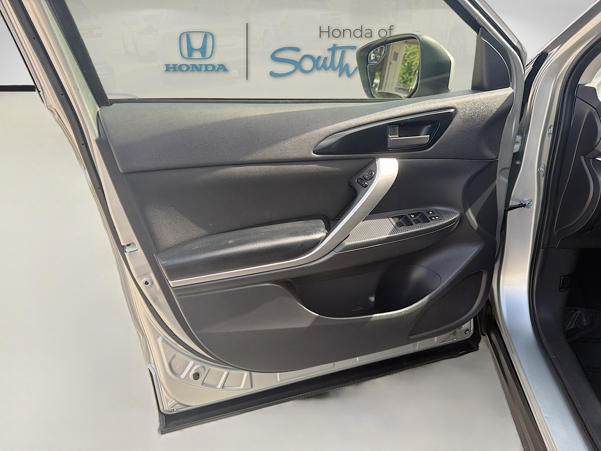 Used 2020 Mitsubishi Eclipse Cross ES image 19