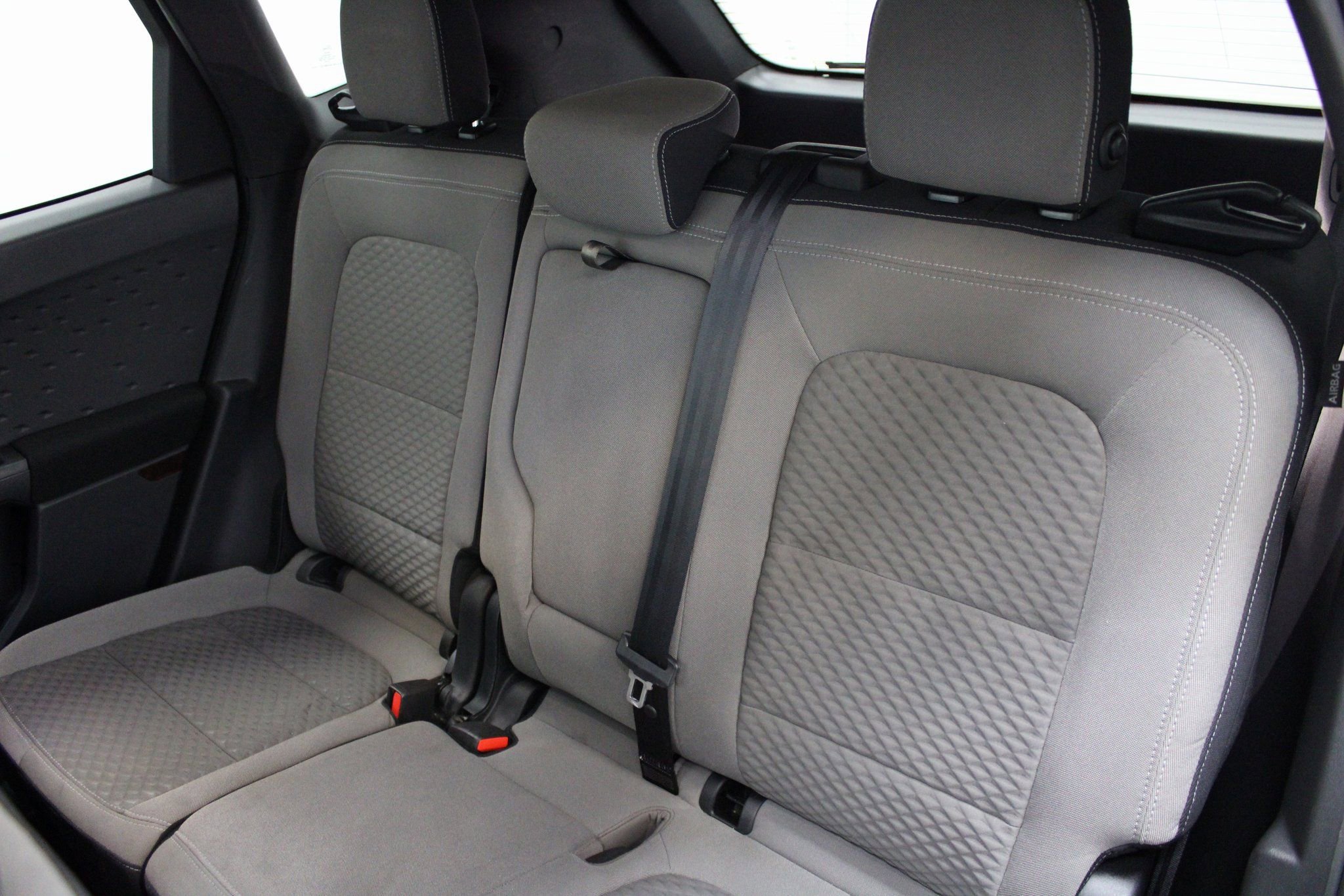 Used 2020 Ford Escape SE image 23