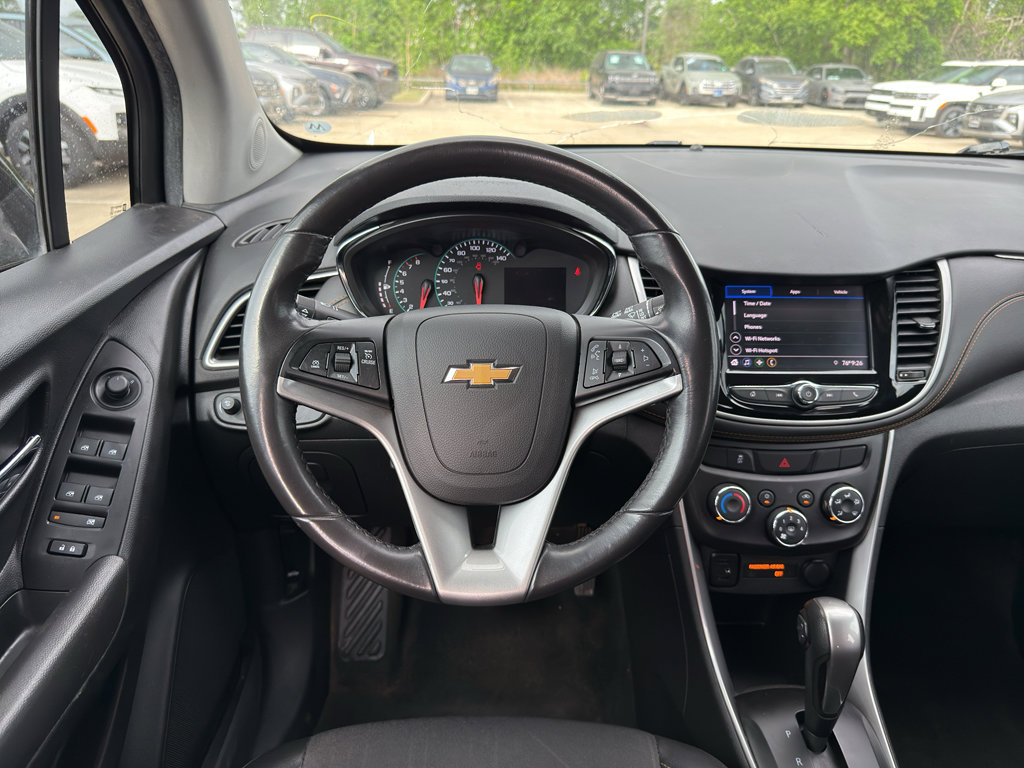Used 2020 Chevrolet Trax LT w/ LT Convenience Package image 20
