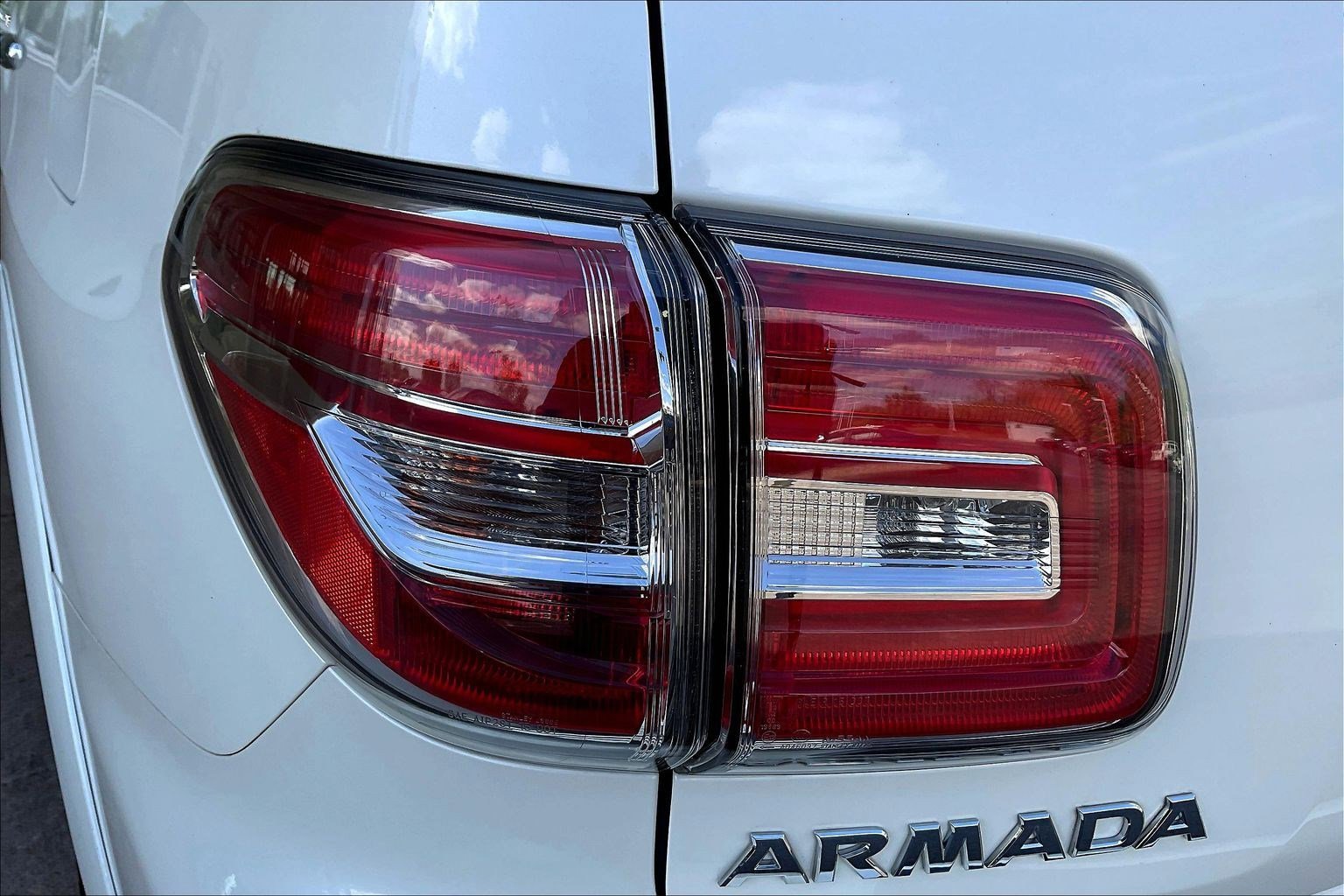 Used 2020 Nissan Armada Platinum w/ Captain's Chairs Package AWD/4WD image 23