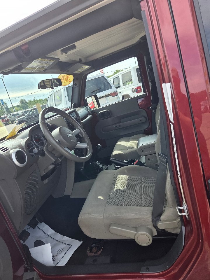 Used 2008 Jeep Wrangler Unlimited Sahara image 9