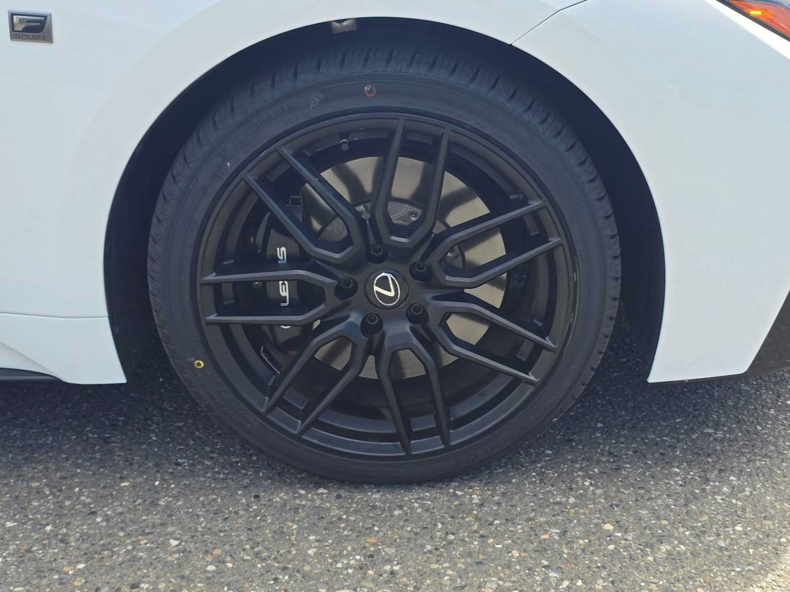 Used 2023 Lexus IS 500 RWD image 9