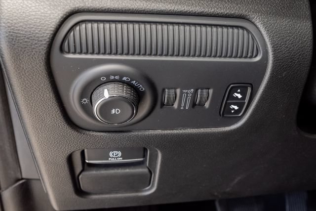 Certified 2024 Jeep Wagoneer L Series II w/ Flexible Seating Group AWD/4WD image 13
