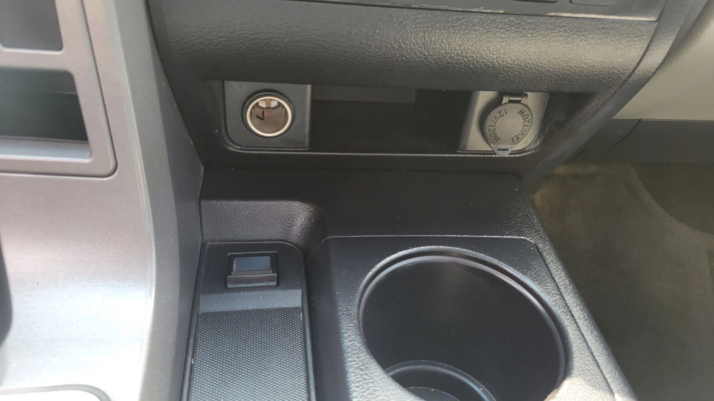 Used 2015 Toyota Sequoia Limited image 28