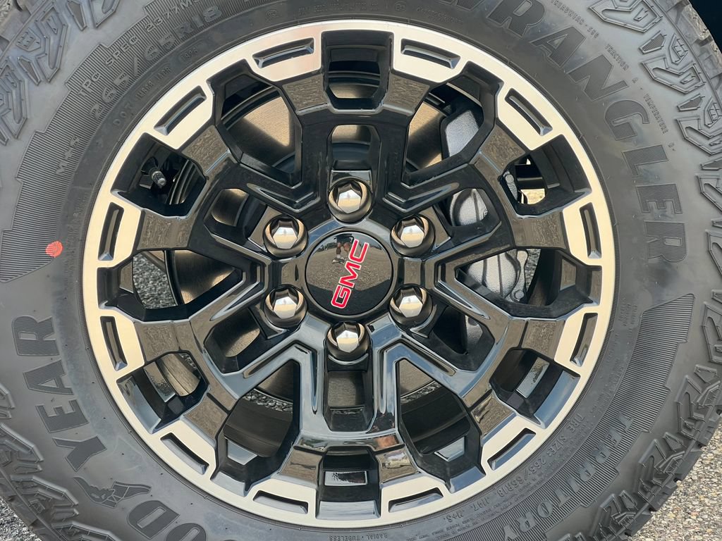 New 2026 GMC Canyon AT4 w/ Technology Plus Package AWD/4WD image 11