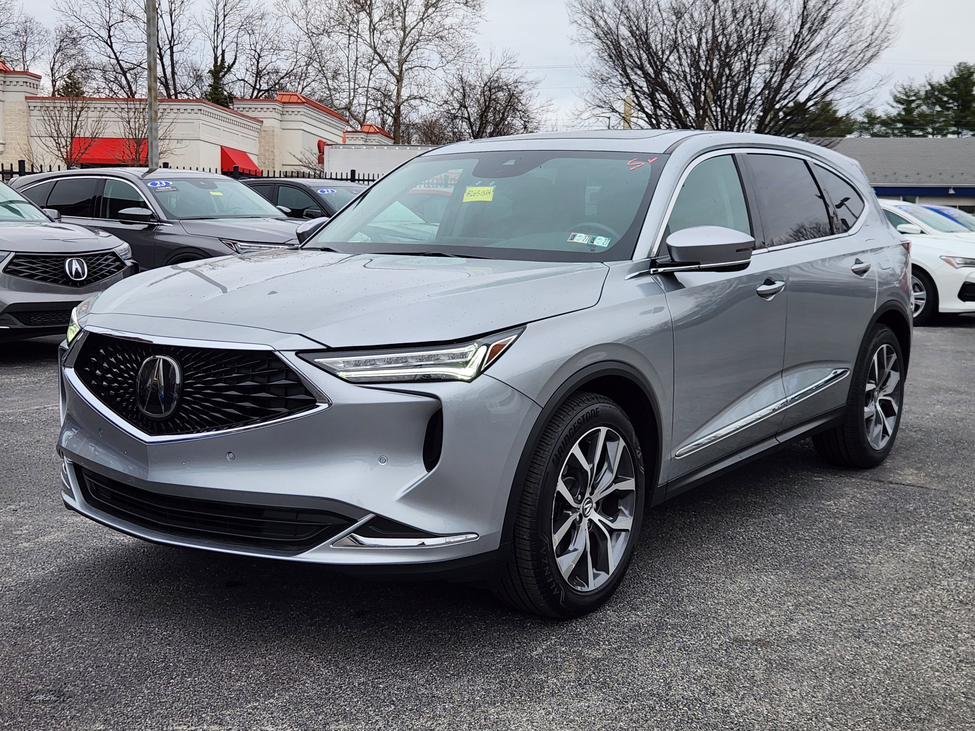 Certified 2023 Acura MDX SH-AWD w/ Technology Package image 2