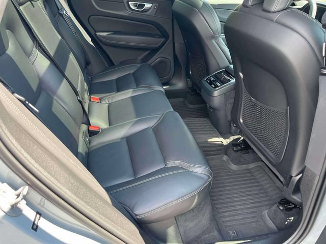 Used 2024 Volvo XC60 B5 Ultimate w/ Climate Package AWD/4WD image 14