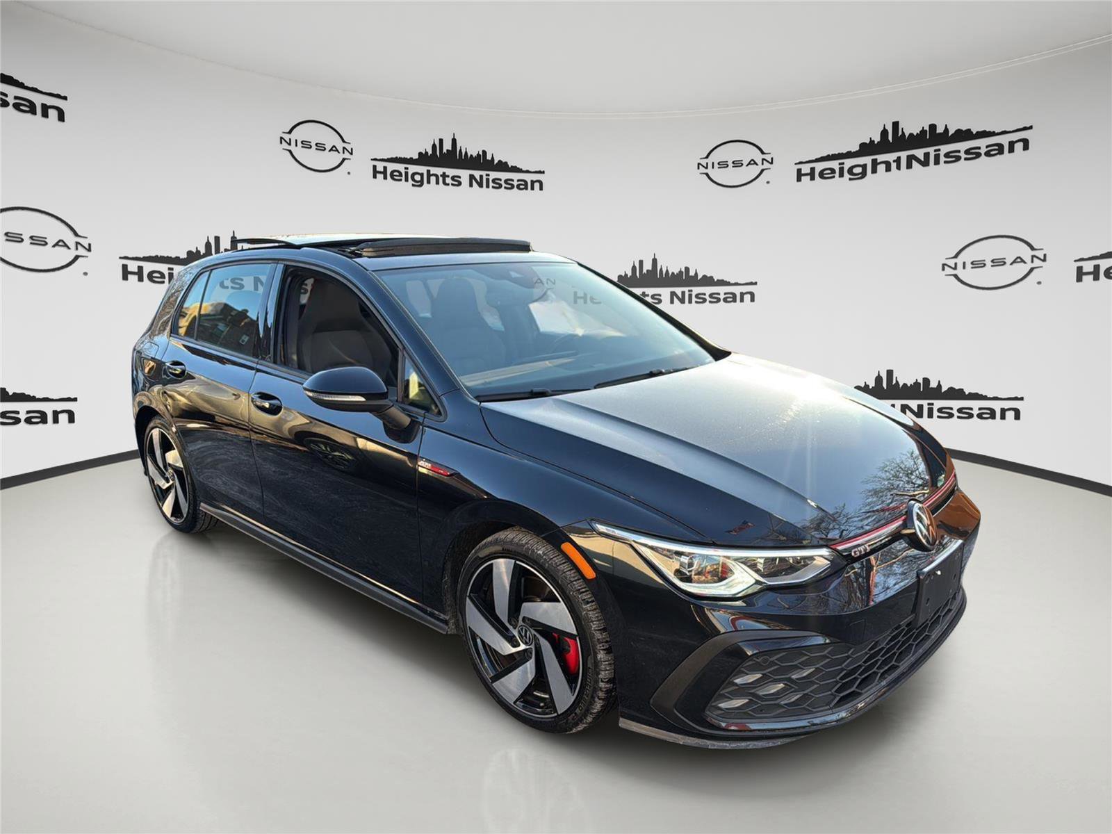 Used 2022 Volkswagen GTI SE image 8