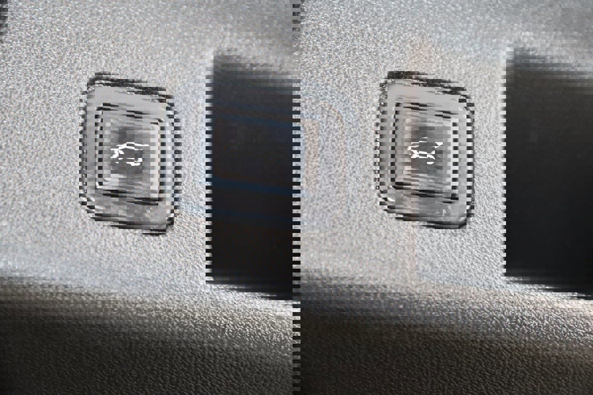 Used 2022 Chevrolet Equinox RS image 47