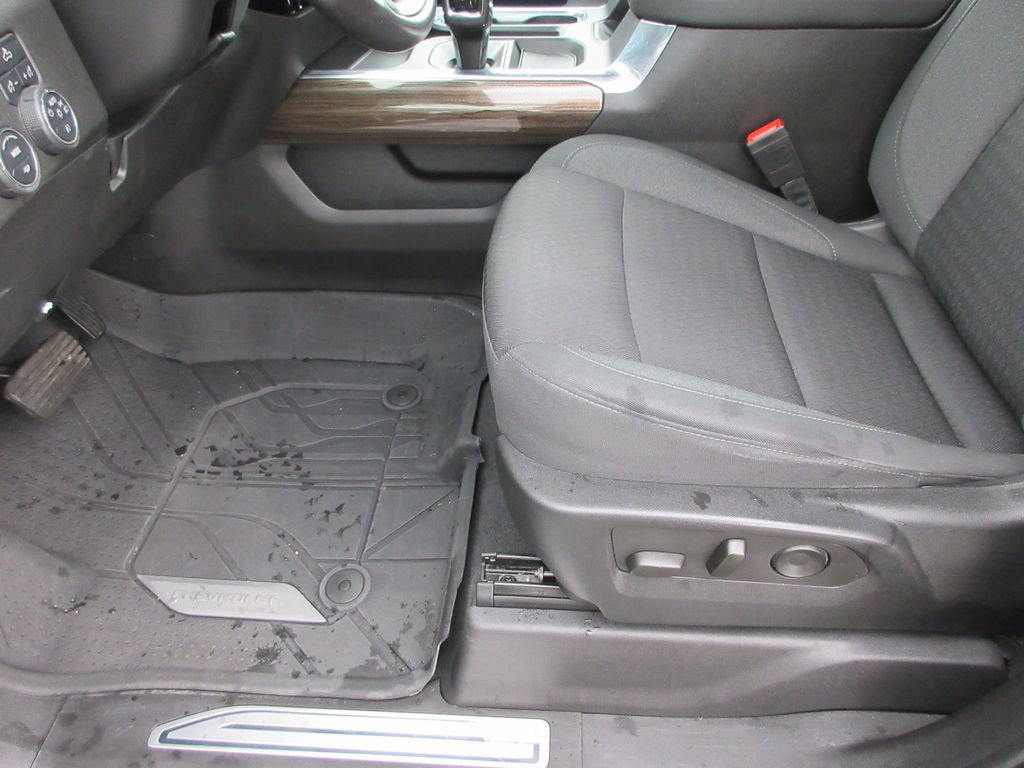 Certified 2023 Chevrolet Silverado 1500 RST w/ LPO, Dark Essentials Package AWD/4WD image 24