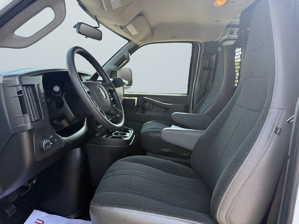 Used 2025 GMC Savana 2500 w/ Driver Convenience Package RWD image 9