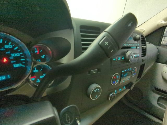 Used 2010 Chevrolet Silverado 2500 LT w/ Interior Plus Package AWD/4WD image 27