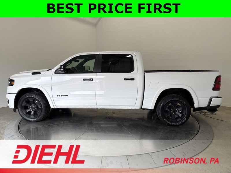 New 2026 RAM 1500 4x4 Crew Cab image 4