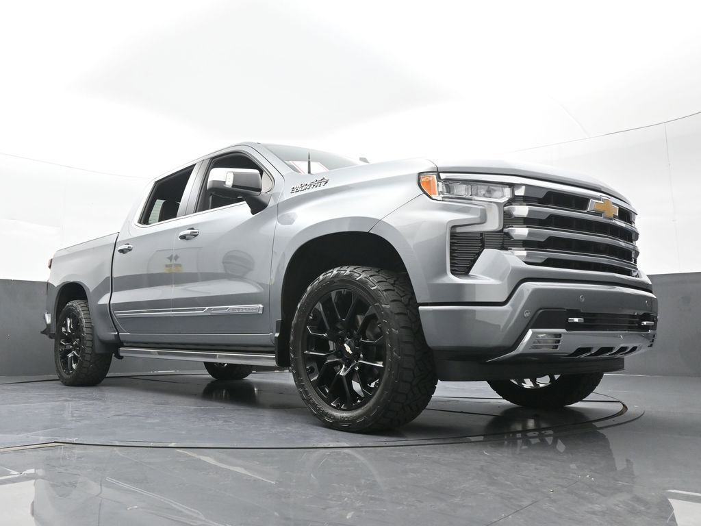 Used 2024 Chevrolet Silverado 1500 High Country w/ Technology Package image 83