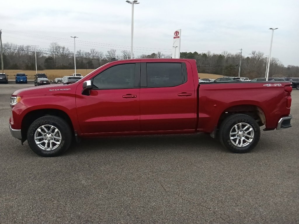 Used 2022 Chevrolet Silverado 1500 LT w/ Protection Package image 6