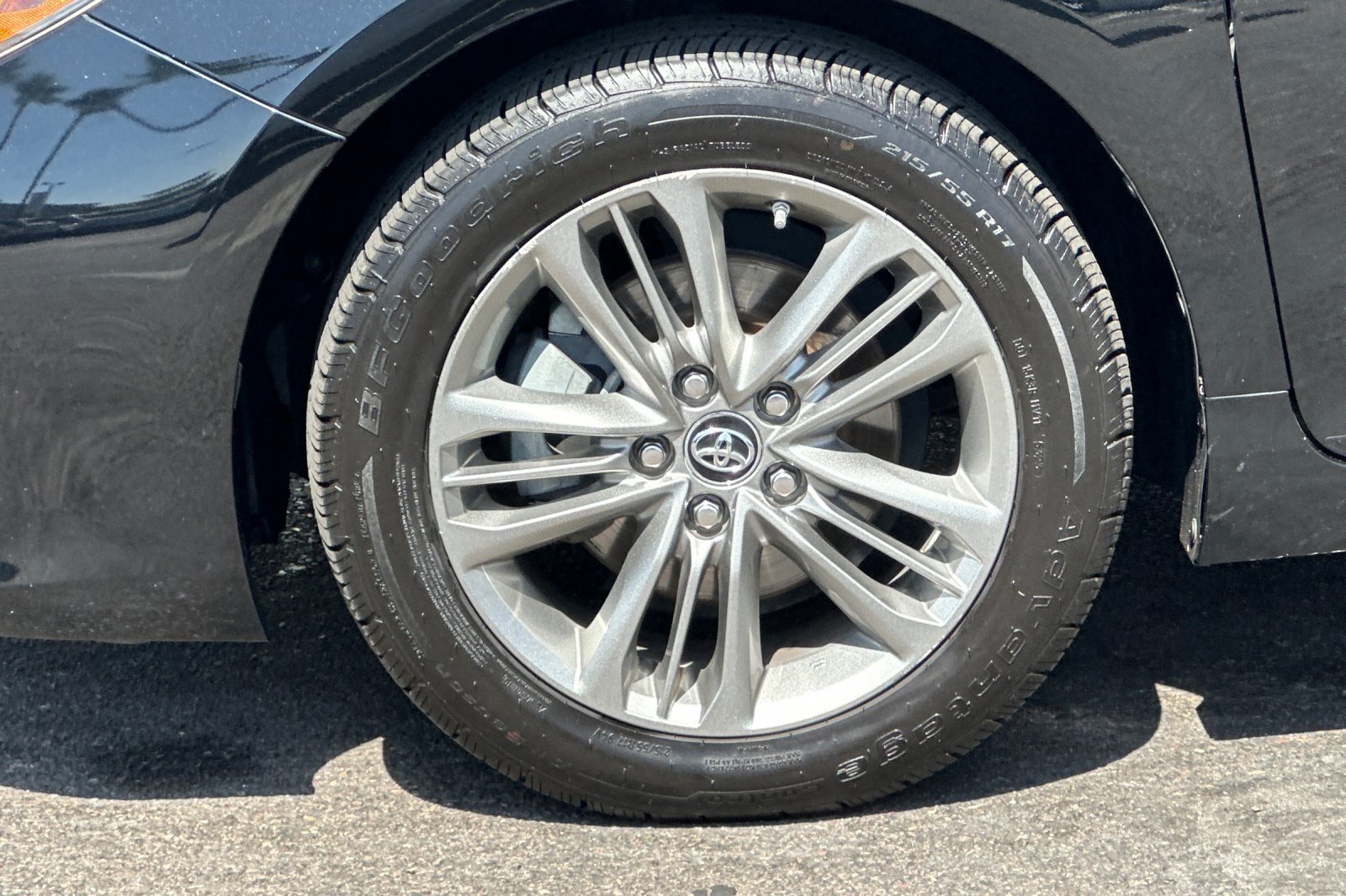 Used 2017 Toyota Camry SE FWD image 24