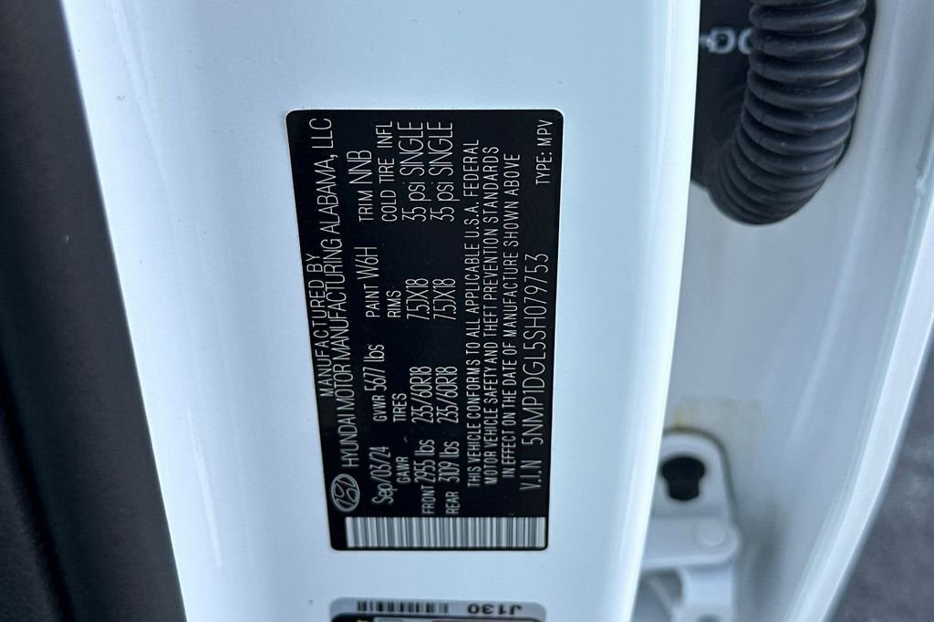 Used 2025 Hyundai Santa Fe SE image 29