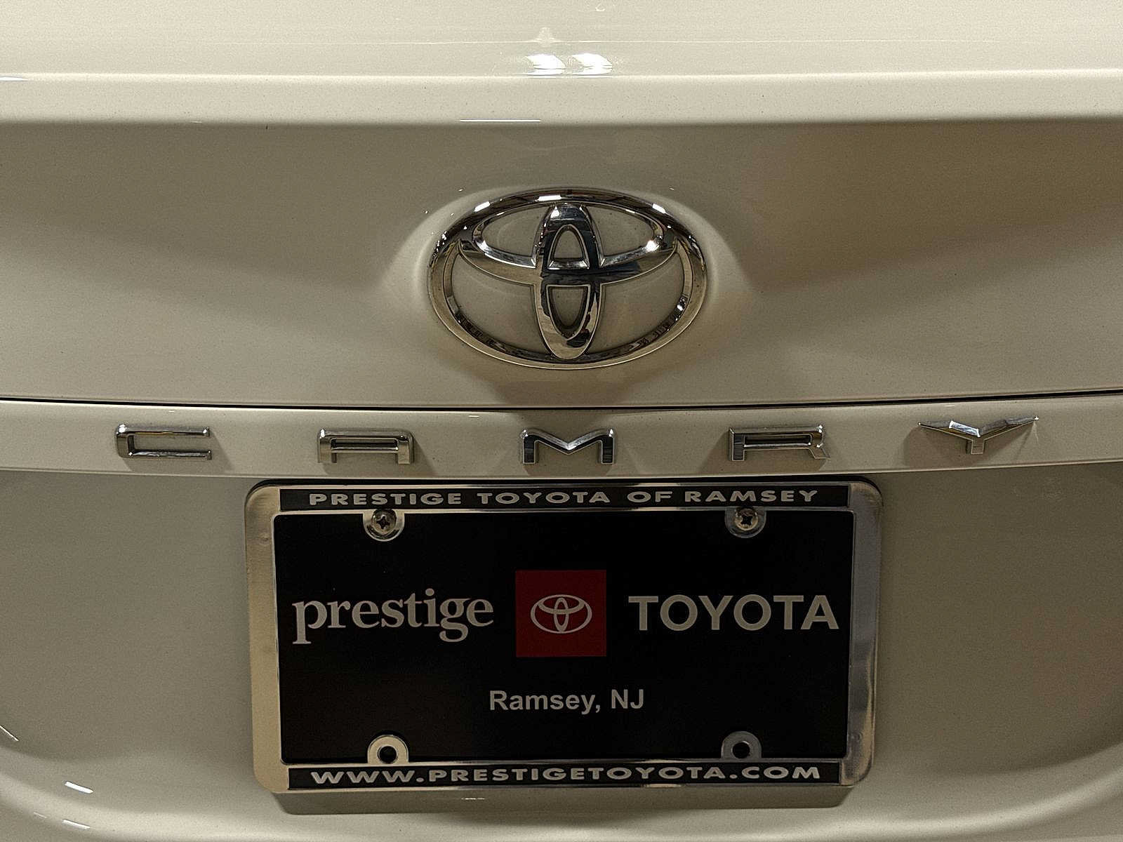 Used 2024 Toyota Camry LE FWD image 25