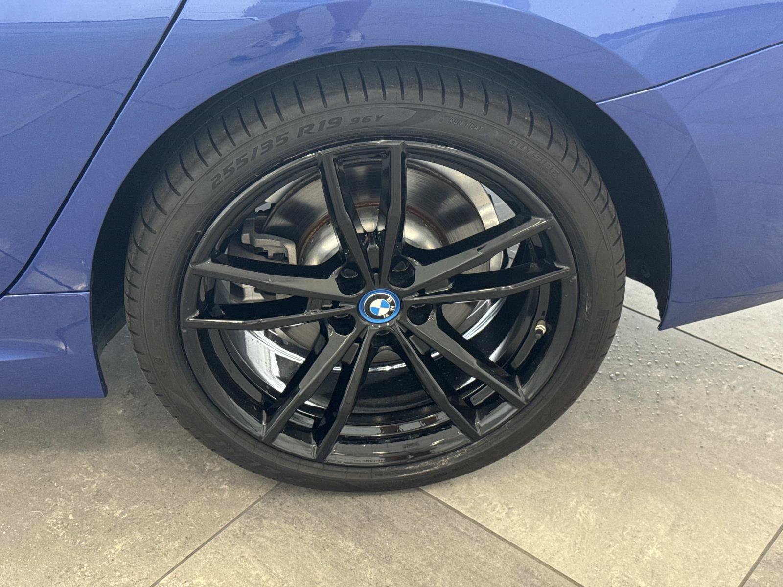 Used 2024 BMW 330e RWD image 9
