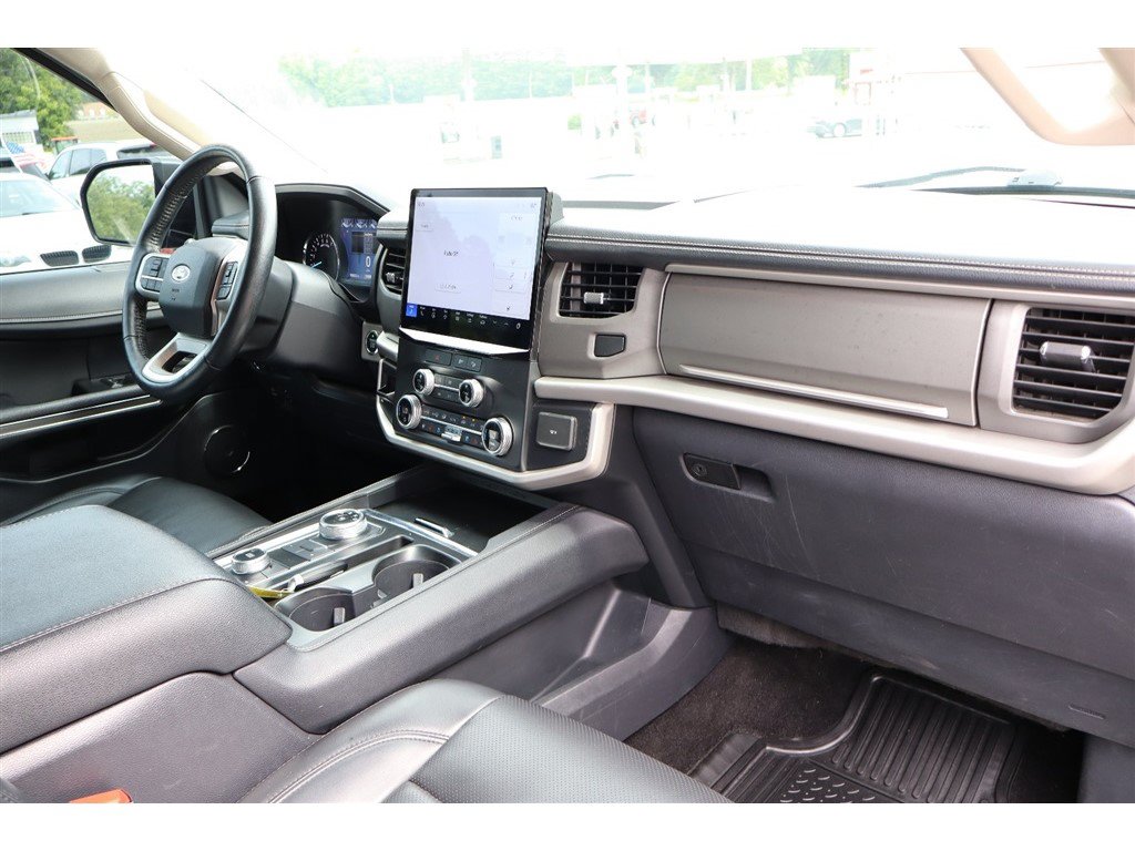 Used 2022 Ford Expedition Max XLT AWD/4WD image 30