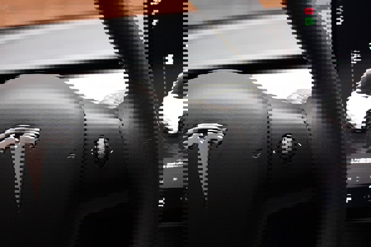 Used 2022 Tesla Model Y Long Range image 48