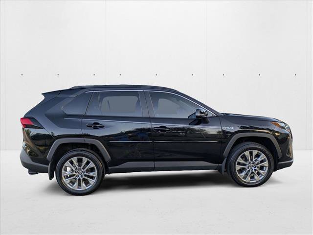 Used 2024 Toyota RAV4 XLE Premium image 4