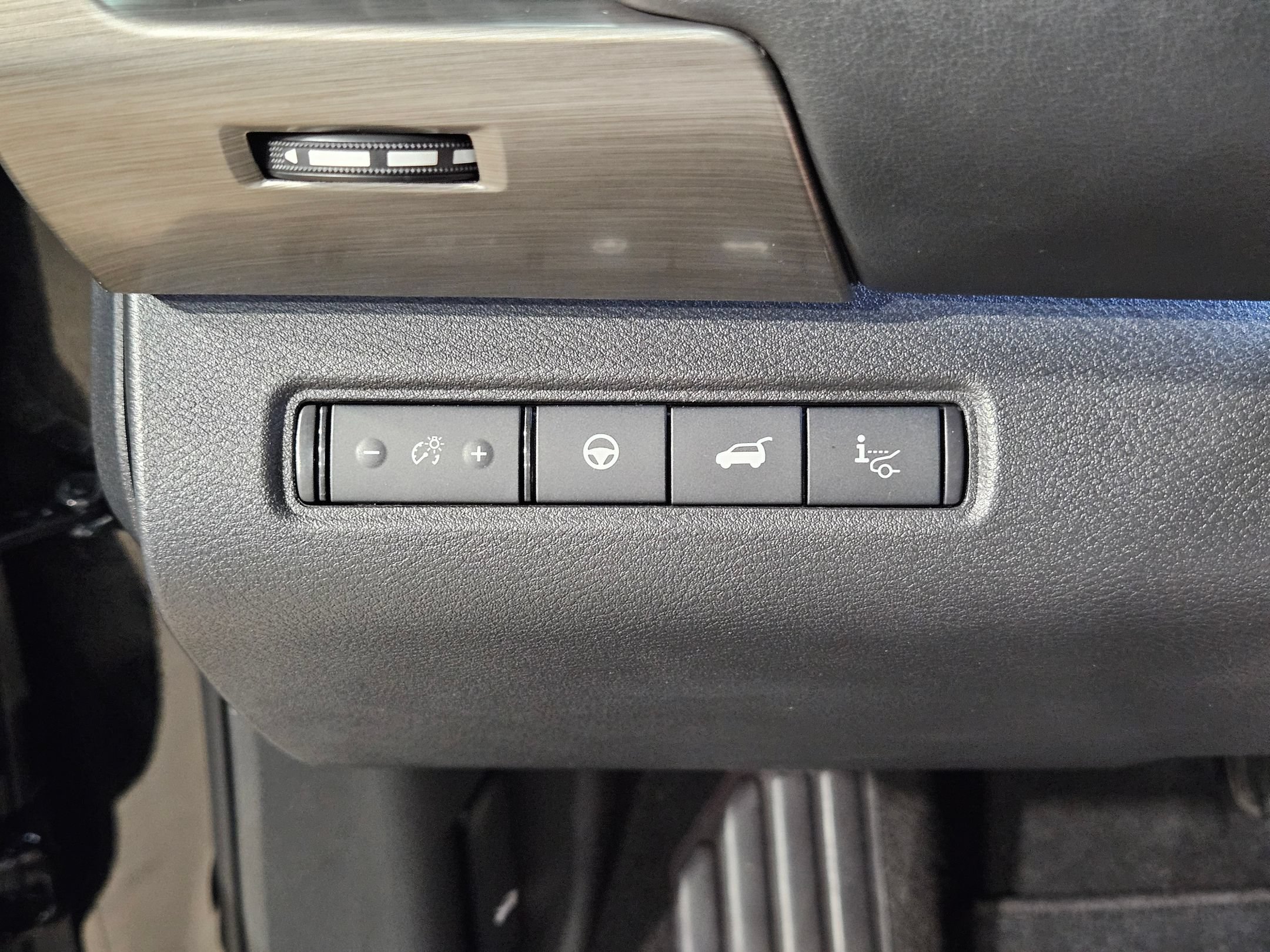 Used 2024 Nissan Pathfinder Platinum w/ Cargo Package FWD image 26