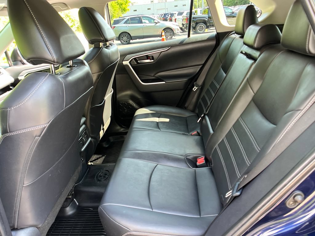 Used 2019 Toyota RAV4 XLE Premium w/ Cold Weather Package AWD/4WD image 21