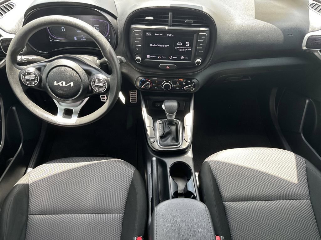 Used 2024 Kia Soul LX w/ Option Group 015 FWD image 14
