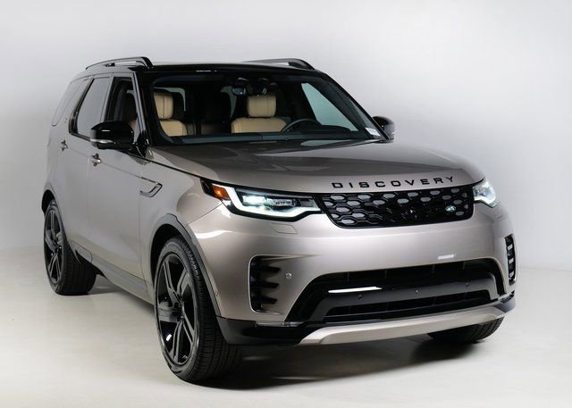 New 2026 Land Rover Discovery Dynamic SE image 10