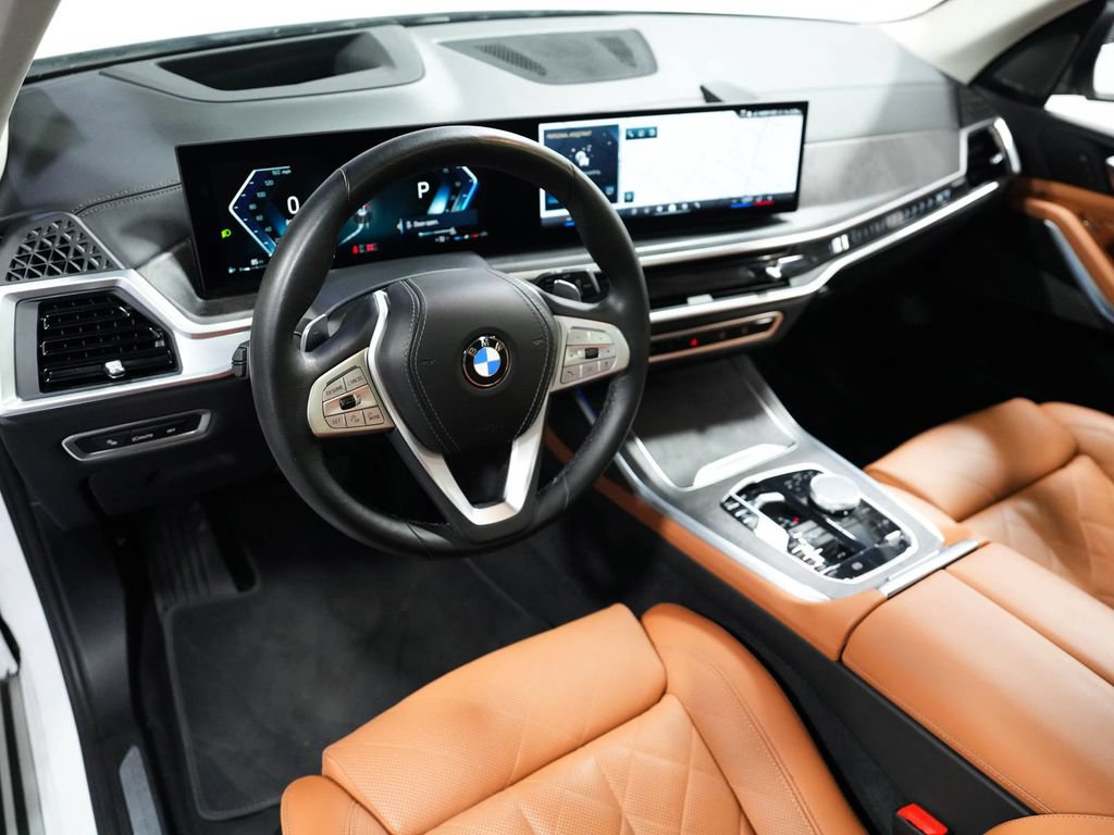 Used 2024 BMW X7 xDrive40i AWD/4WD image 18